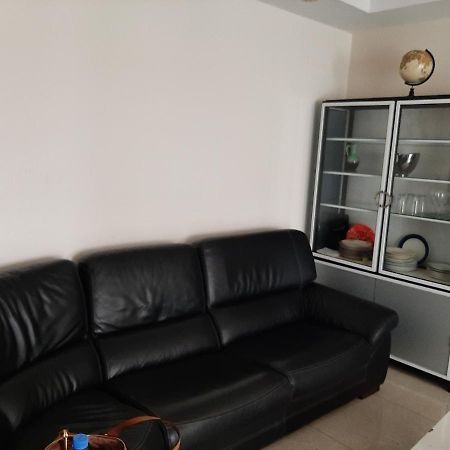 Signorile Jo Apartment Yaounde Luaran gambar