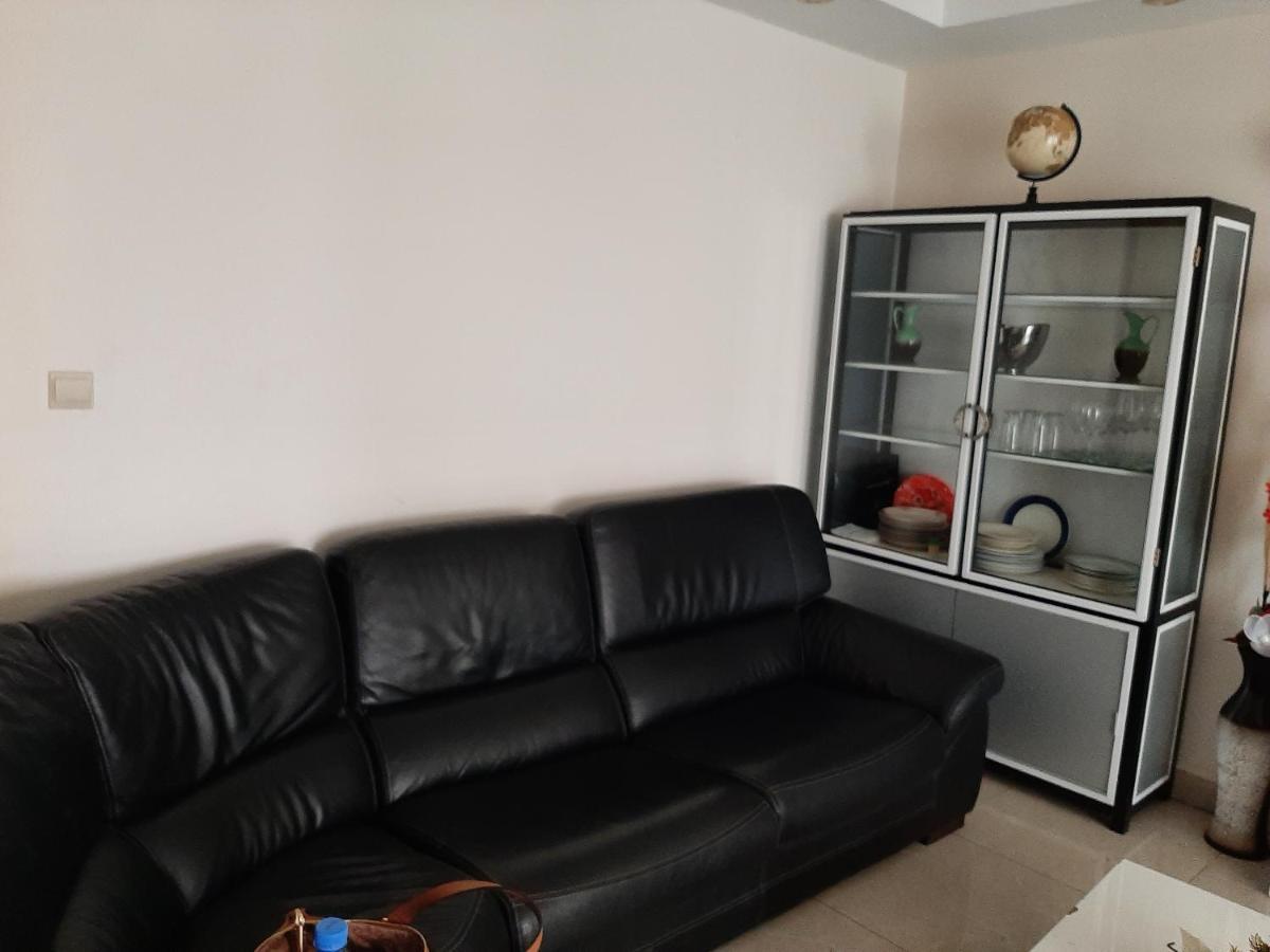 Signorile Jo Apartment Yaounde Luaran gambar